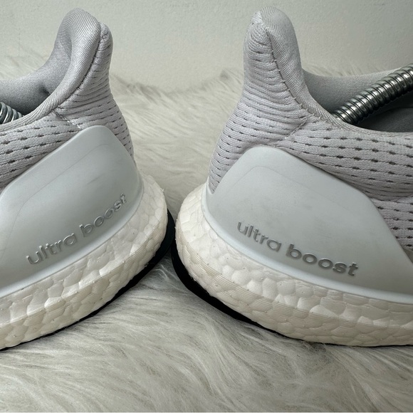 Adidas Men’s Ultra Boost 1.0 Running Shoes Size 9.5 - Picture 9 of 15